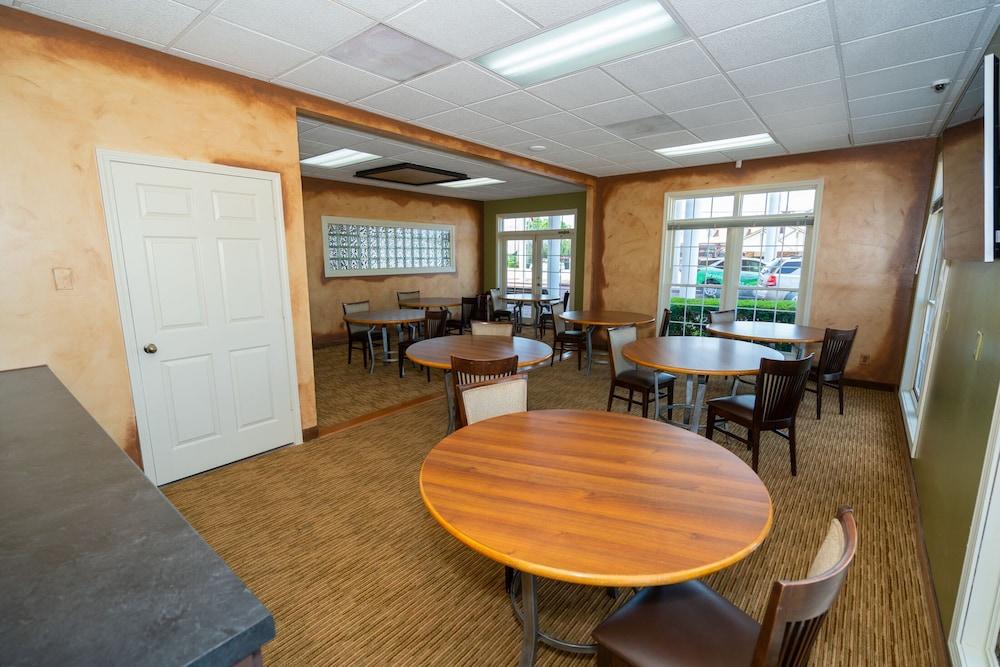 Angel Inn Near Imax, A Travelodge By Wyndham Branson Exterior foto