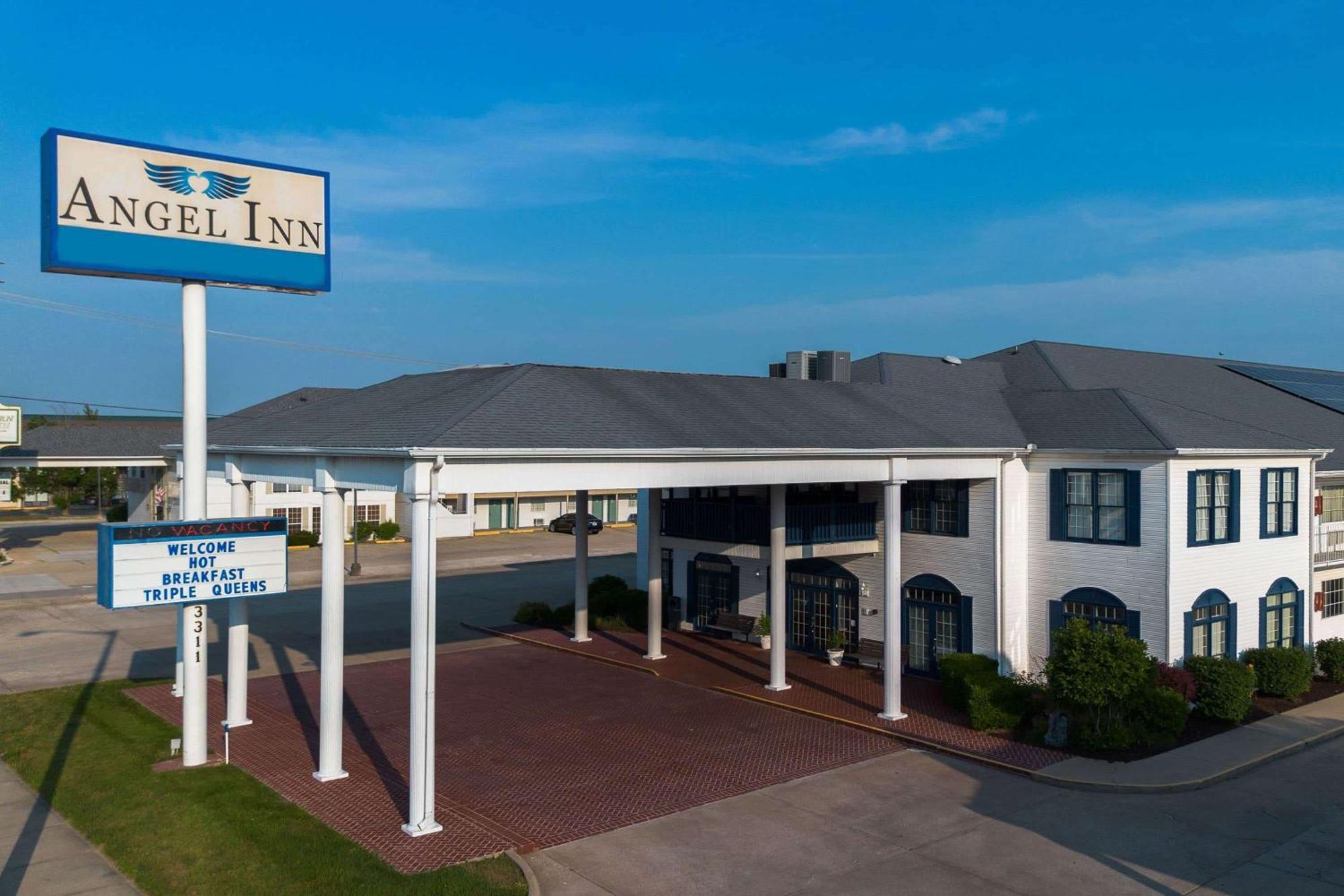Angel Inn Near Imax, A Travelodge By Wyndham Branson Exterior foto